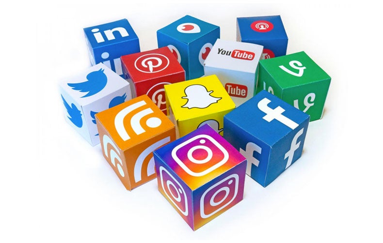 Social Media Icons in stacked blocks